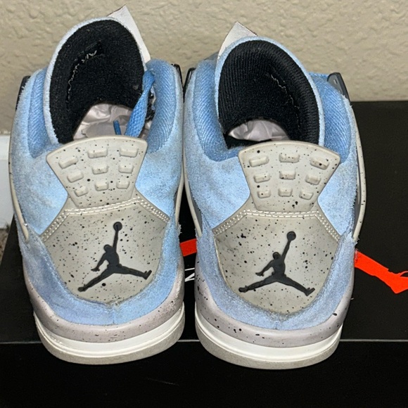 Air Jordan 4 Retro University Blue - Picture 4 of 8